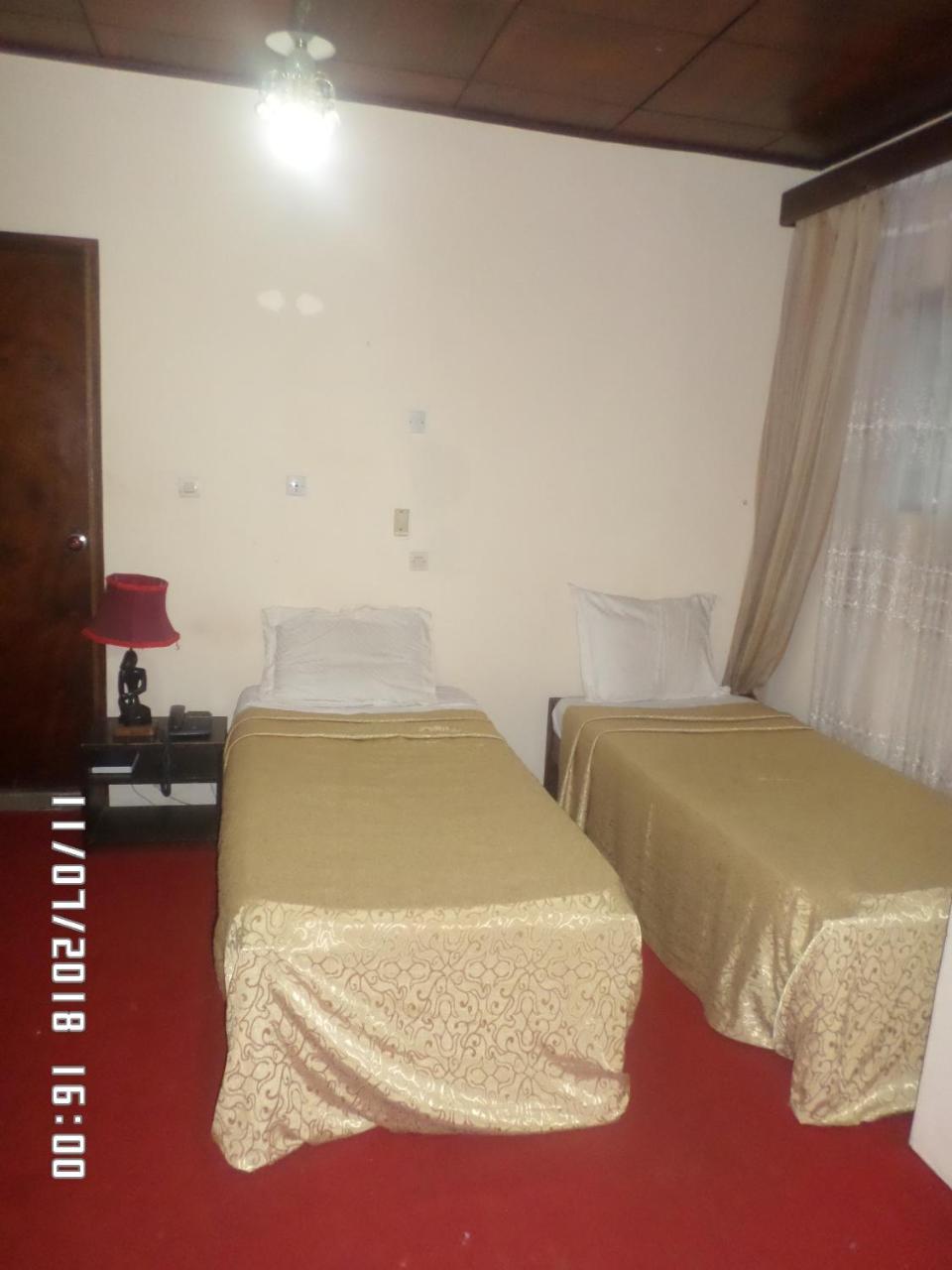 Hotel Azur Yaounde Exterior photo