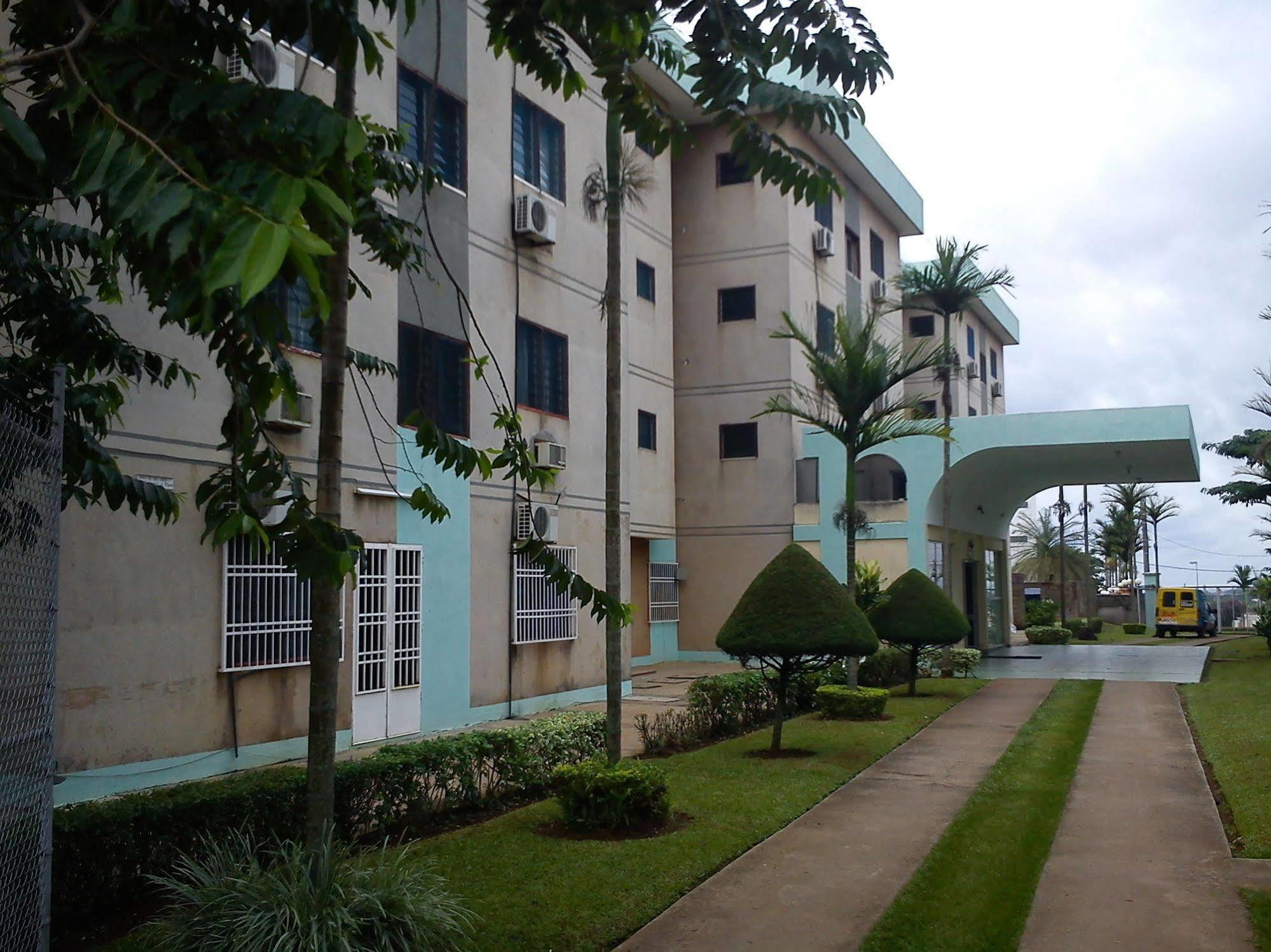 Hotel Azur Yaounde Exterior photo