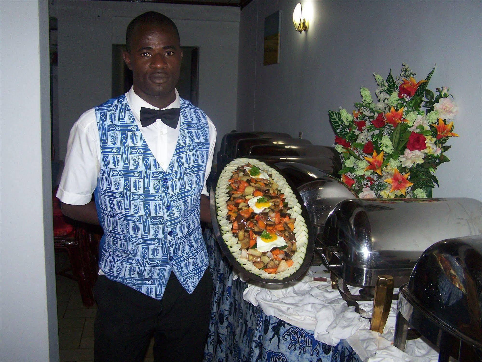 Hotel Azur Yaounde Exterior photo